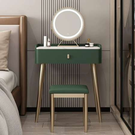 Petite coiffeuse gainée cuir vert foncé