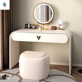 Coiffeuse italienne laquée crème avec miroir intelligent et tabouret