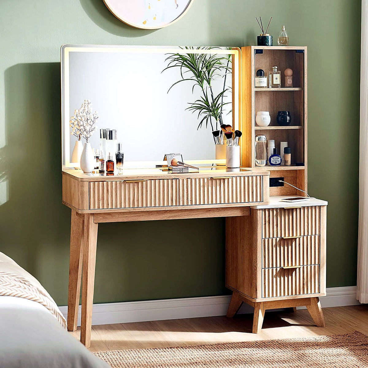 Coiffeuse AUBRYNE chêne clair, miroir LED tactile, ambiance chambre