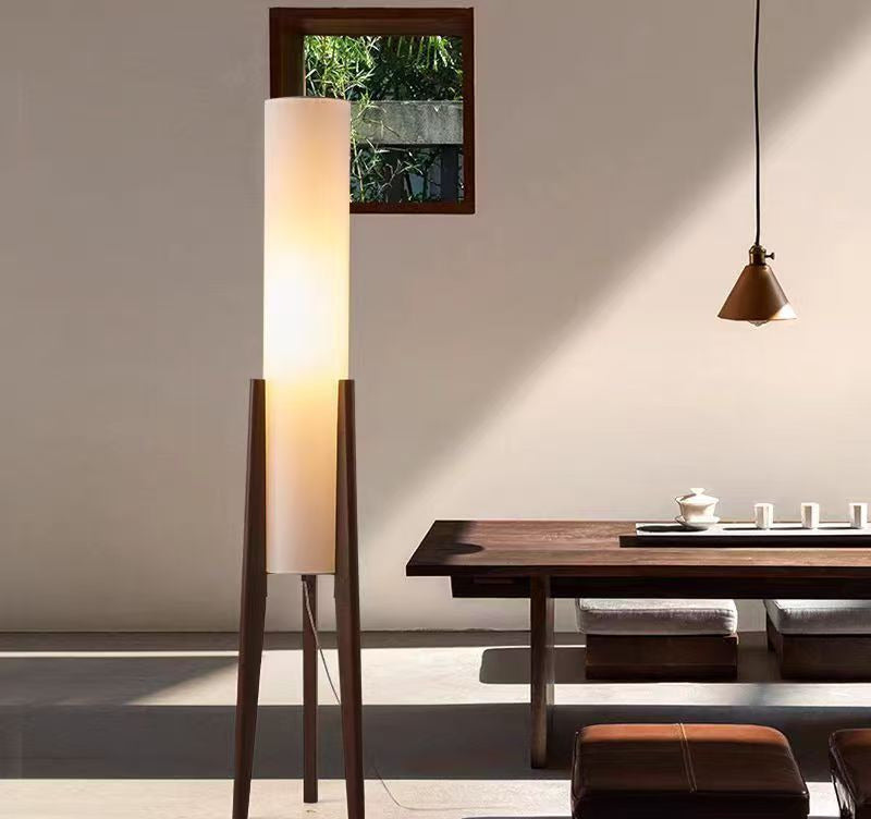 Lampadaire tripode en bois massif avec abat-jour tissu