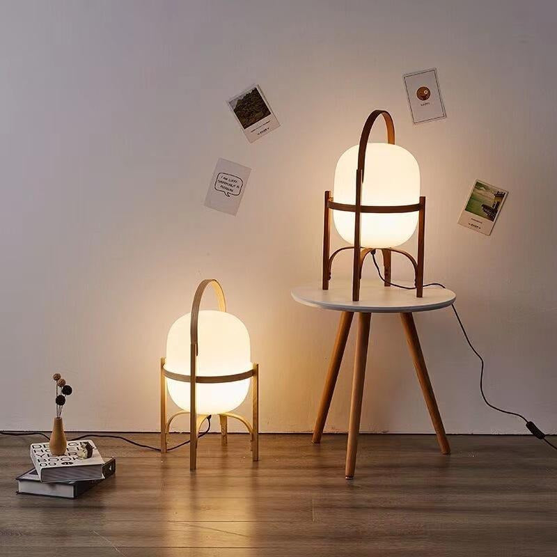 Lampes lanternes en bois cintré, ambiance