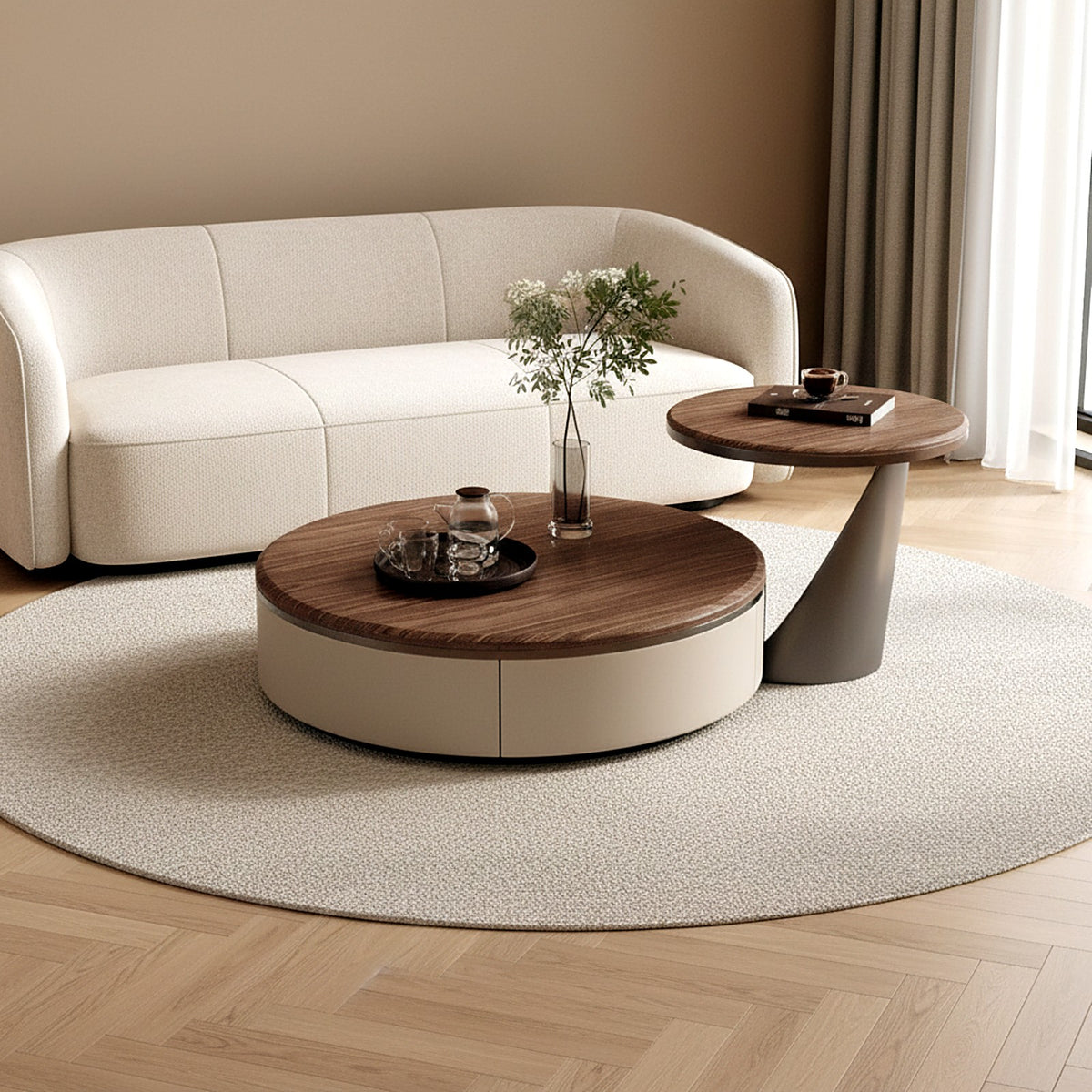 Duo table basse ronde noyer et table d'appoint devant un canapé bouclette crème