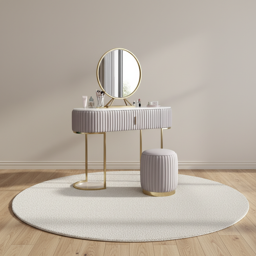 Coiffeuse cannelée plateau marbre avec miroir LED et tabouret – mise en scène