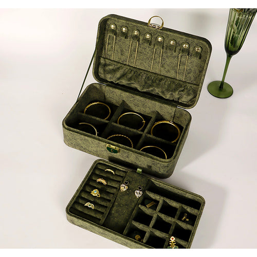 Coffret à bijoux AUBRYNE vert sauge, plateau amovible ouvert