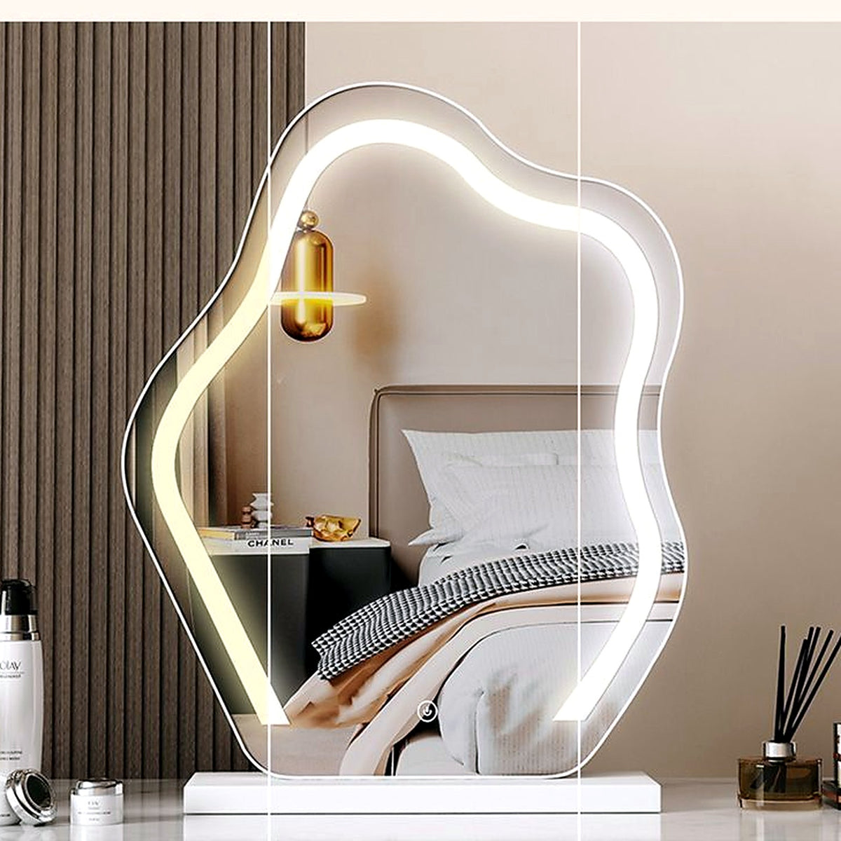 Miroir nuage LED en lumière chaude